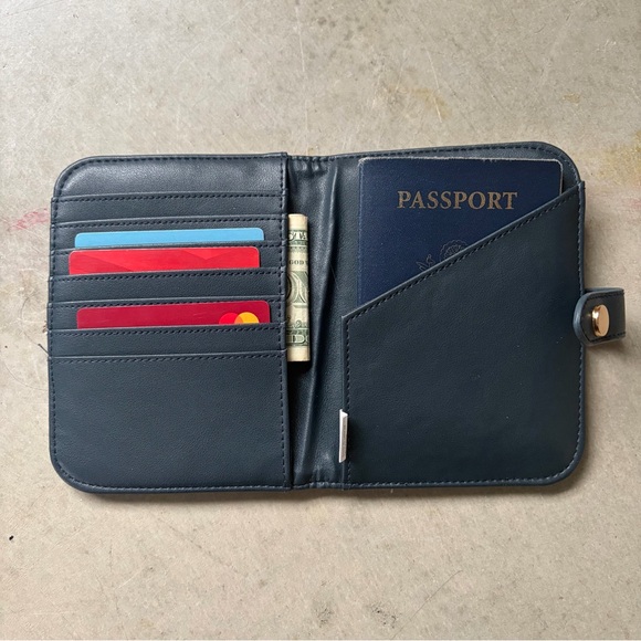 Canvas travel wallet - Picture 4 of 4